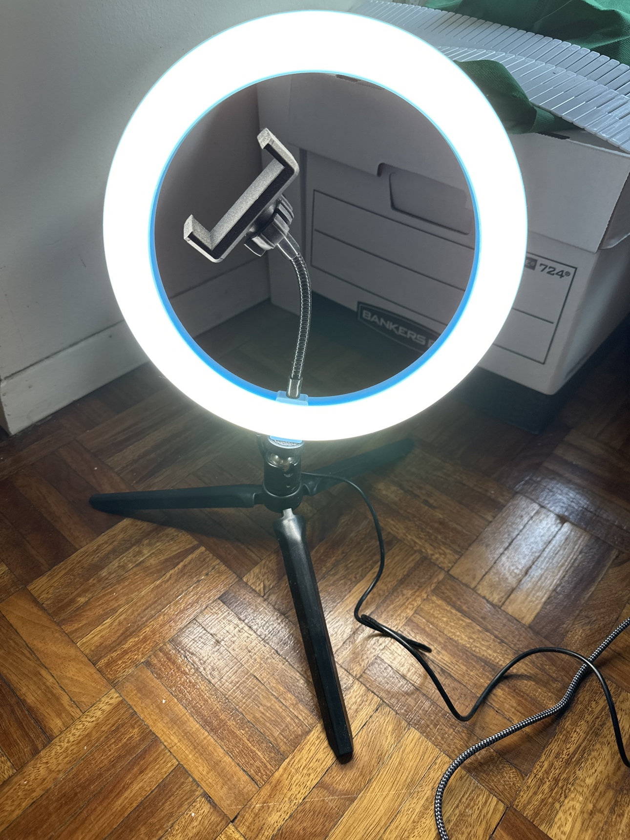 Ring light with stand image indicator(4)
