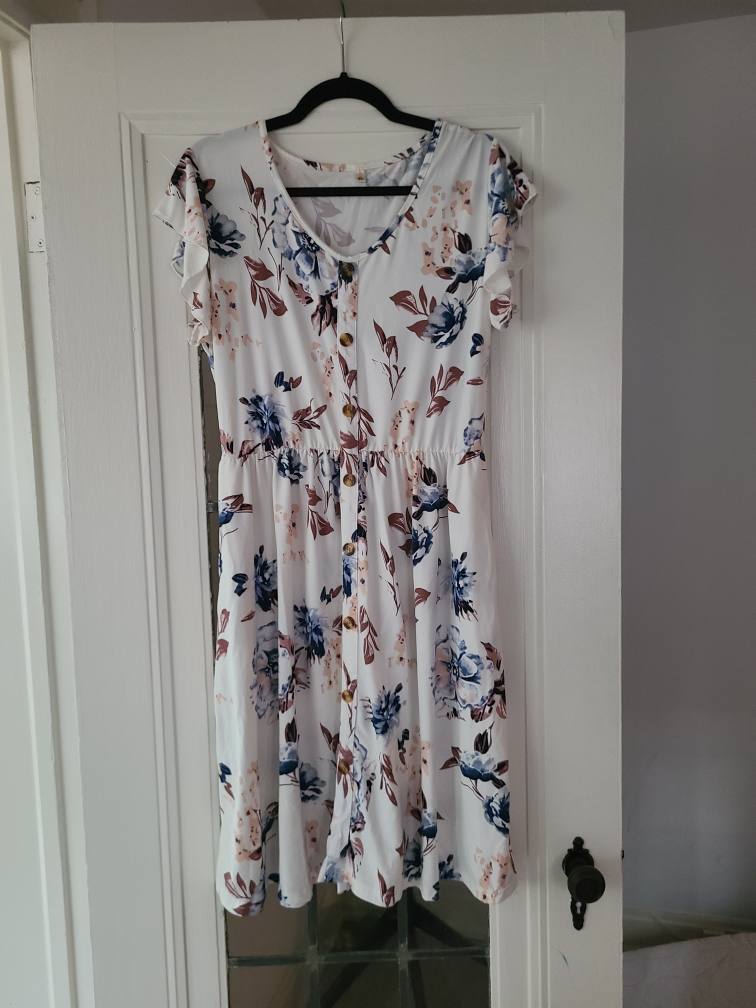 Lovely Floral Dress XL thumbnail