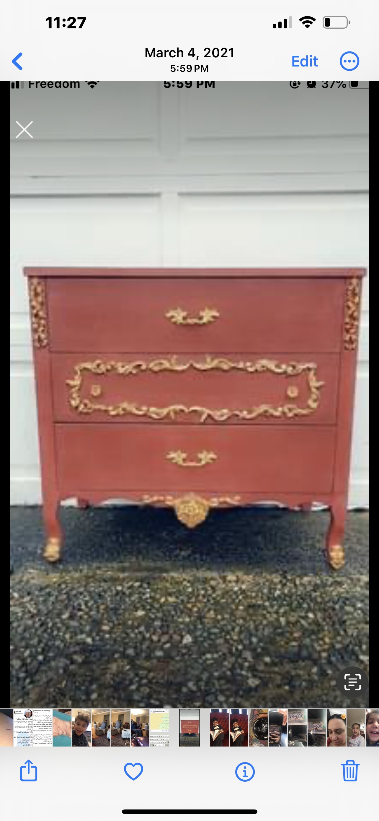 Cue dresser