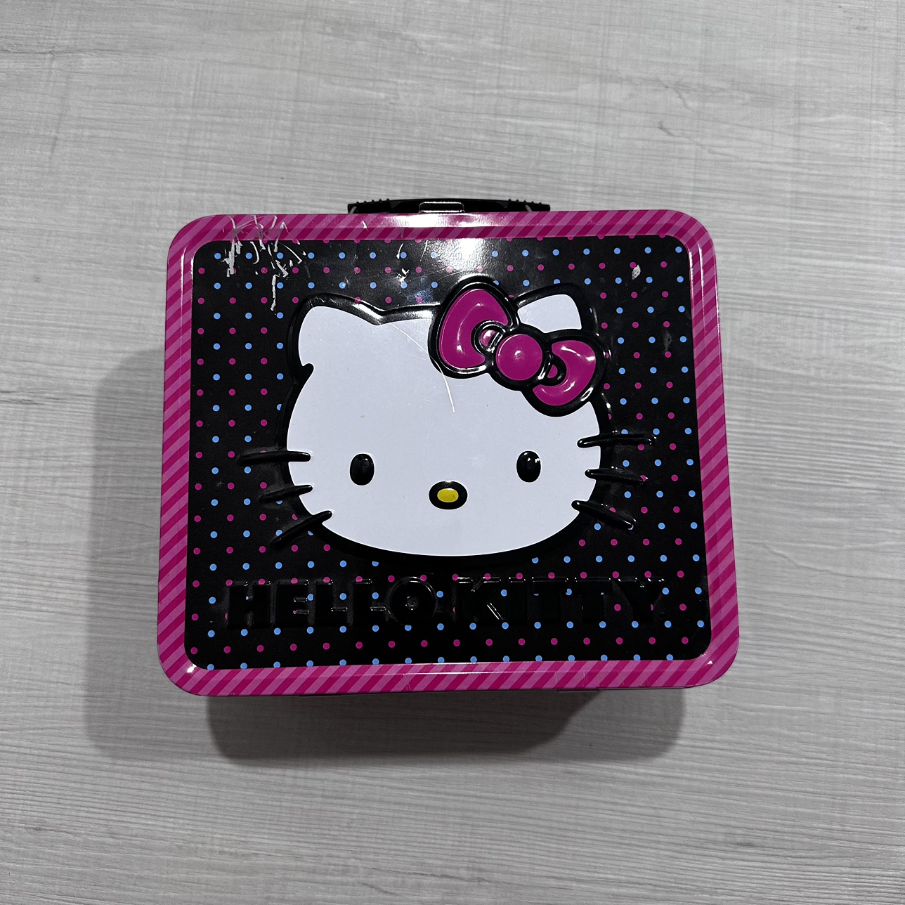 Hello Kitty Lunch Tin Box thumbnail