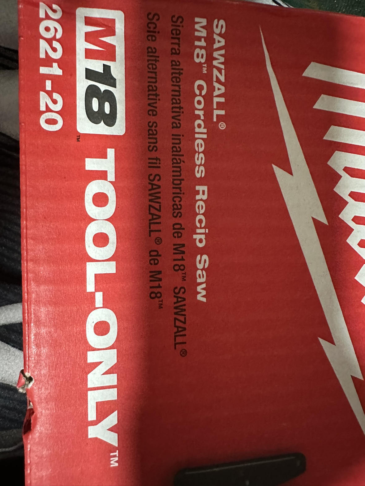 Milwaukee M18 cordless saw - photo 2