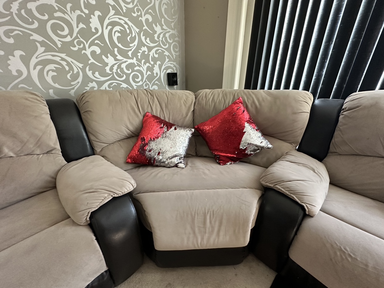 Sectional Sofa - photo 3