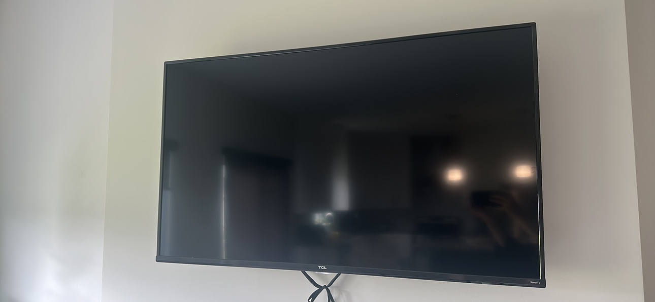 50” Roku Tv - photo 3