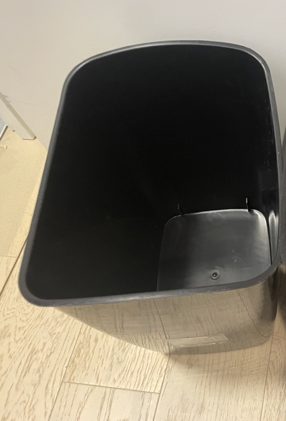 Black Plastic Wastebasket - photo 2