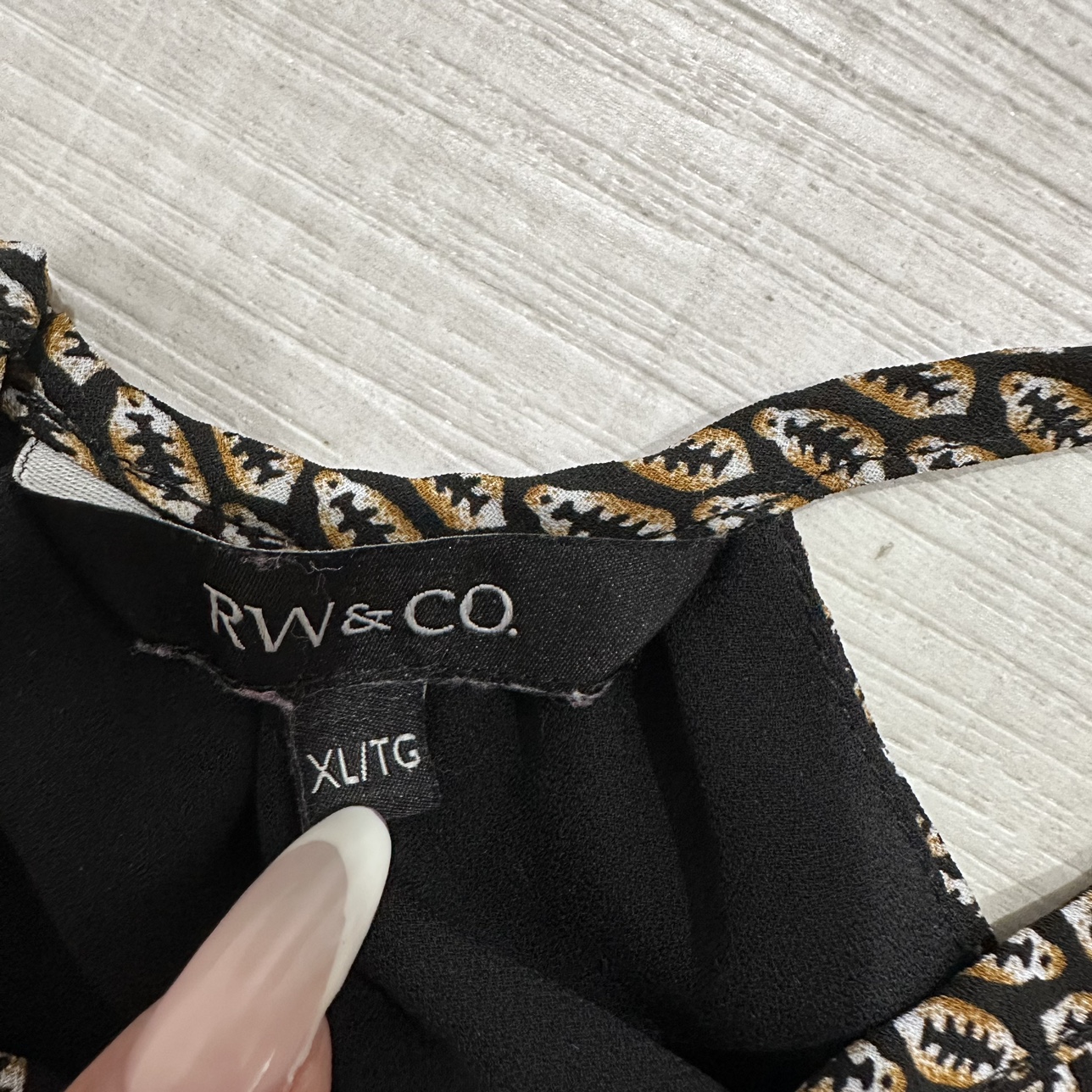 Black and Gold Patterned Top image indicator(5)