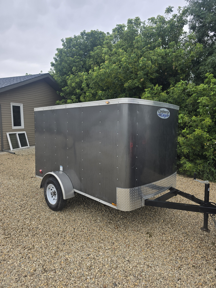 2019 Enclosed Continental Cargo Trailer - photo 2