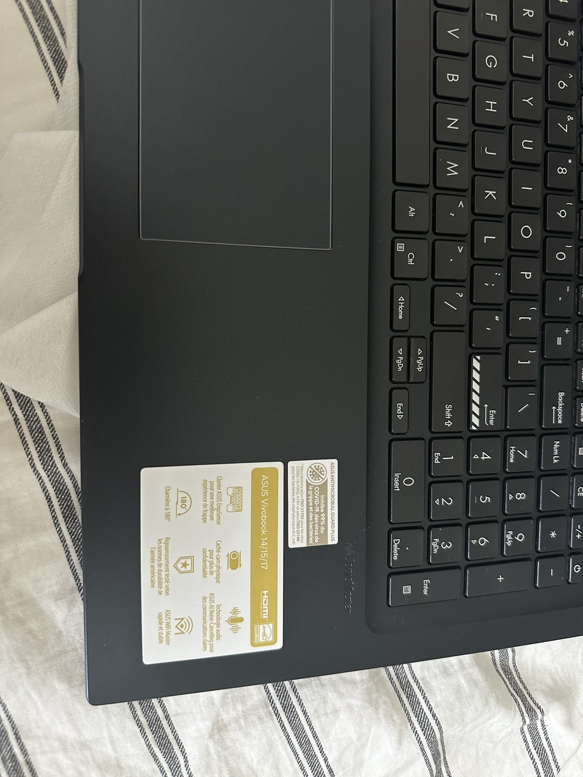 Asus Vivobook 17 x1704z - photo 2