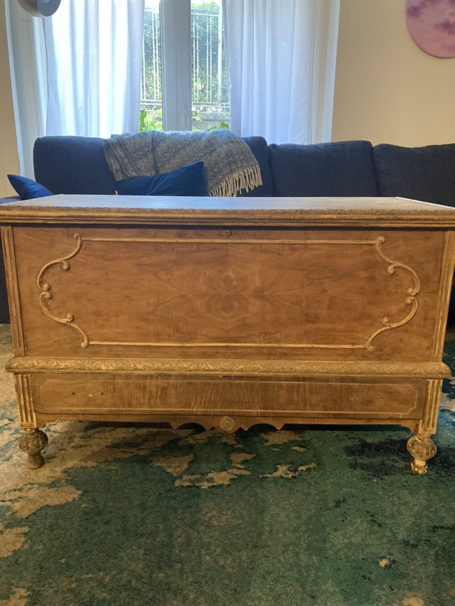 Cedar-lined chest #freecycle Antique Tennessee Red Cedar Chest