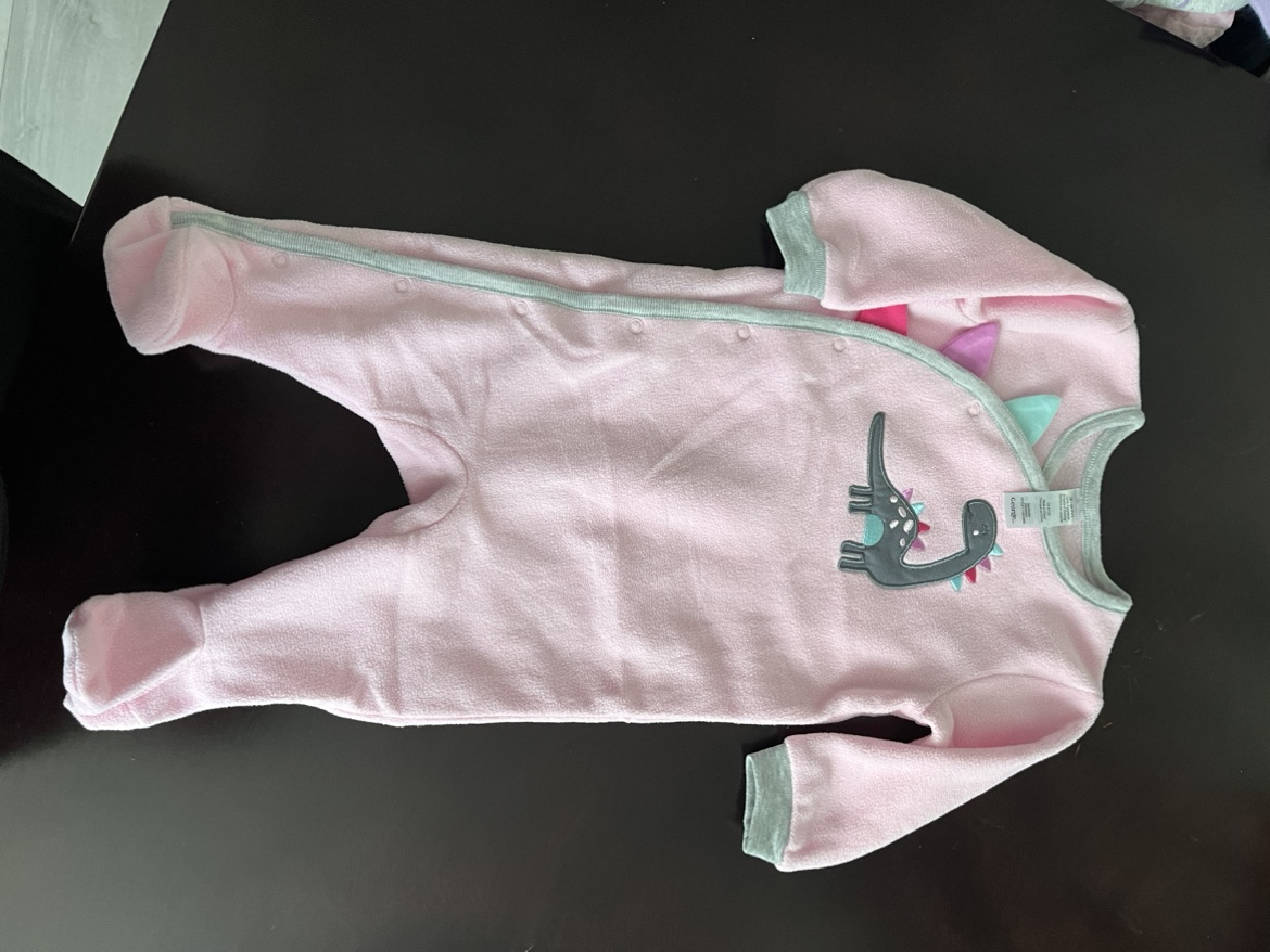 Baby Girl Sleepers/PJs Size 3-6 Months image indicator(3)