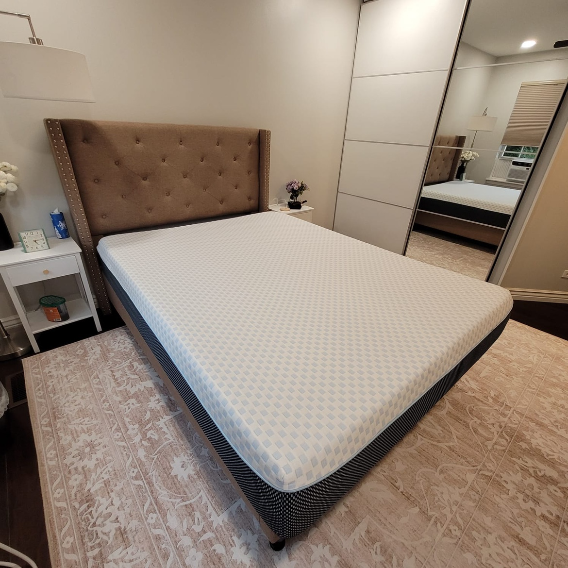 Queen size mattress - photo 2