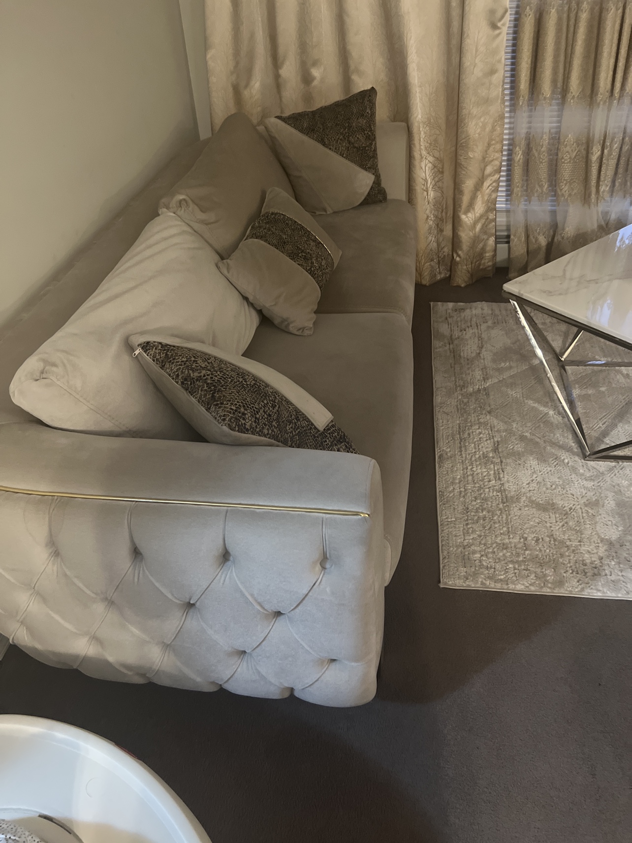 I am selling everything for everything including tv 2500 - photo 3
