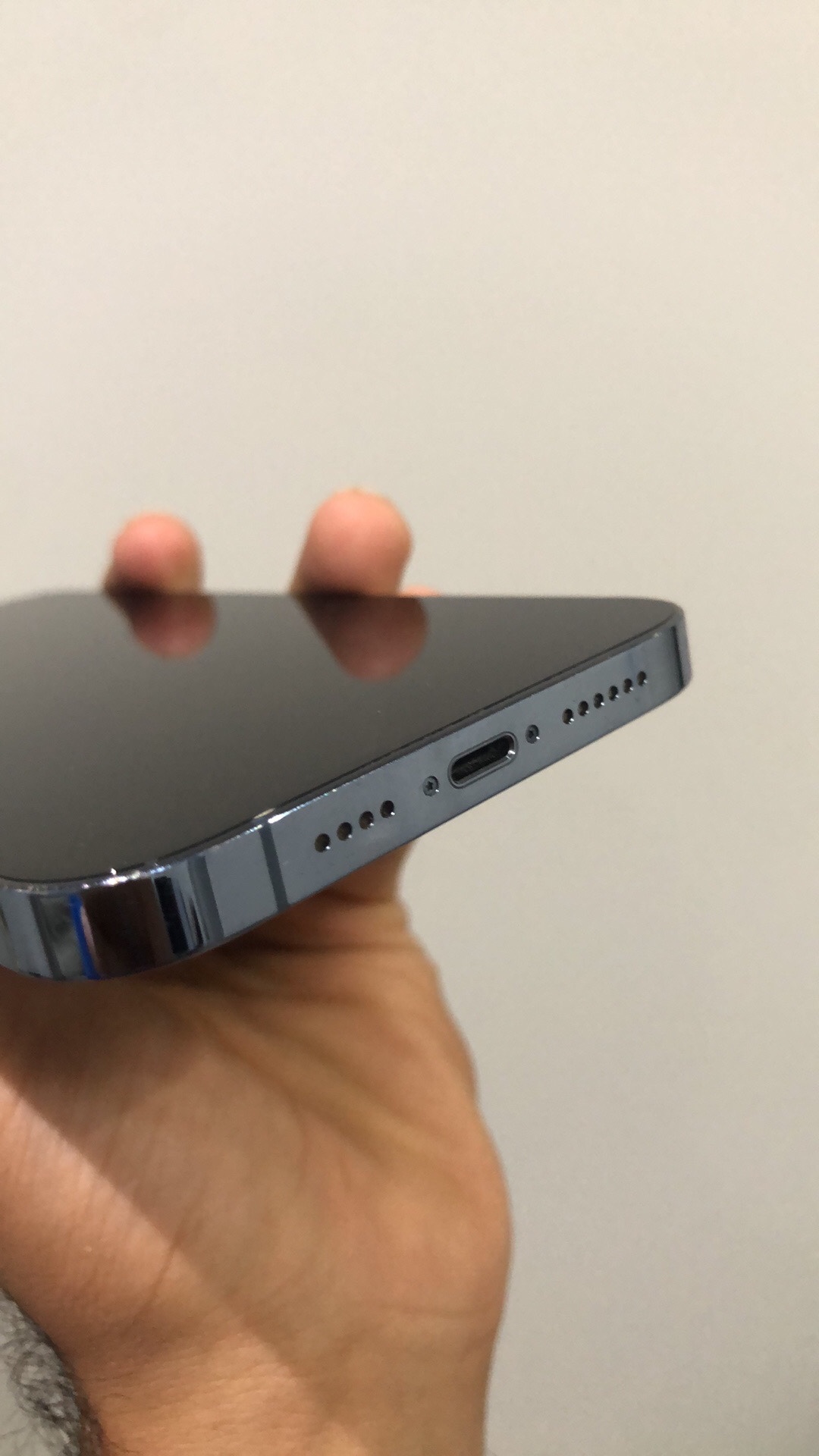 iPhone 13 Pro Max - photo 4