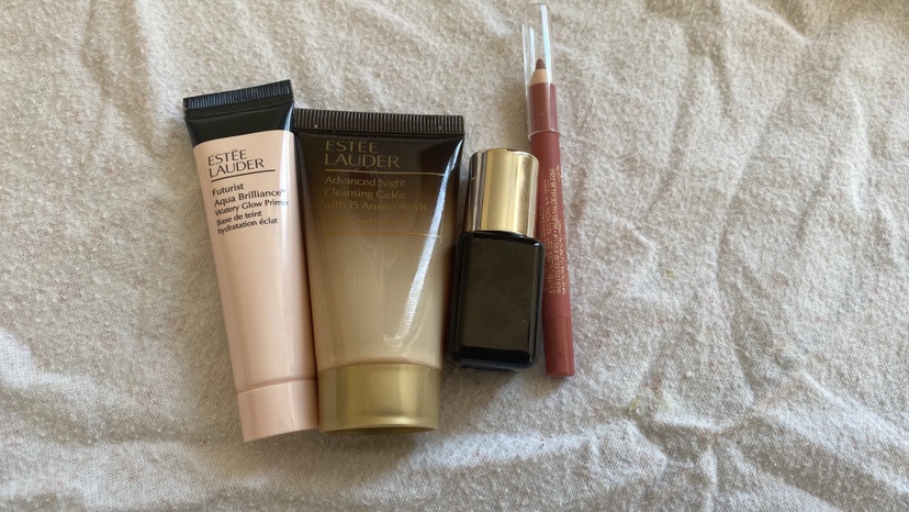 Estée Lauder gift set worth $80