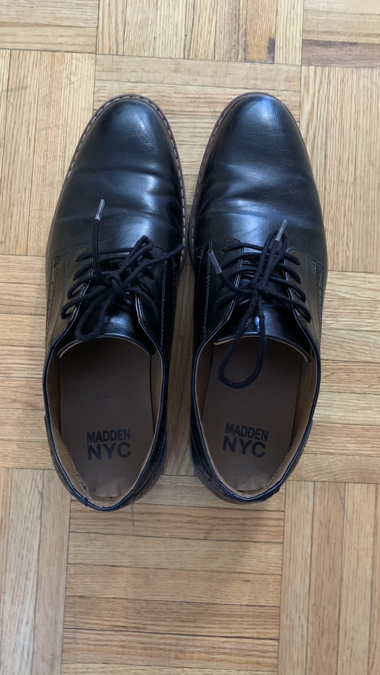 Madden NYC Black Leather Oxfords thumbnail