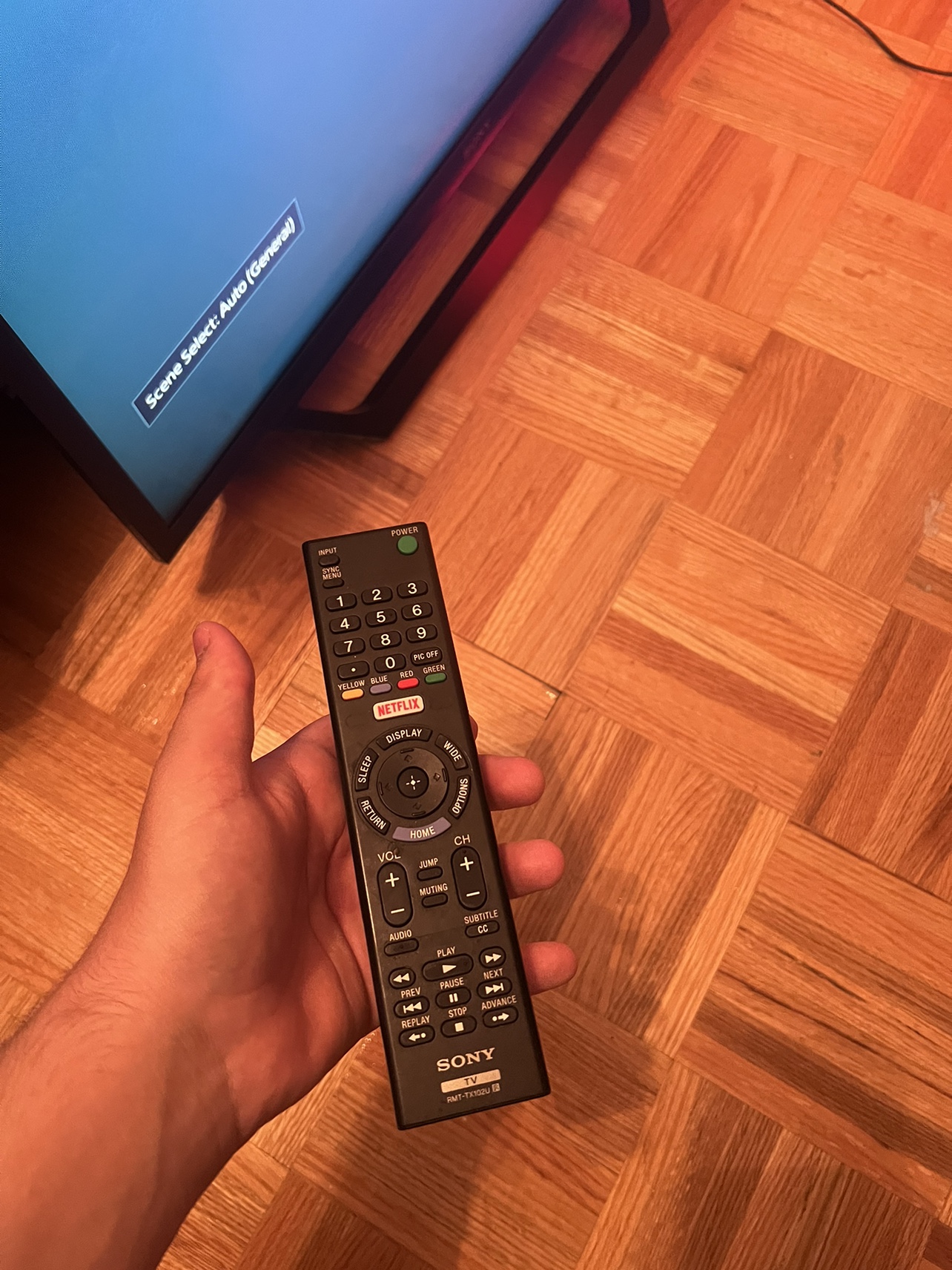 Sony TV with Remote 32inch - photo 3