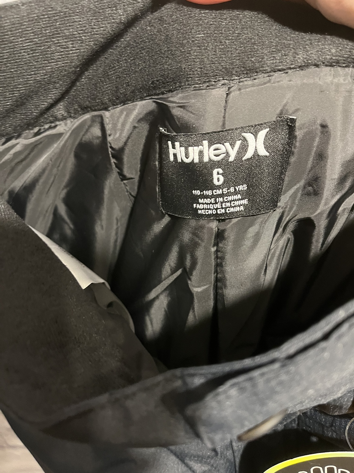 New Hurley Kids Snow Pants Size 6 image indicator(3)