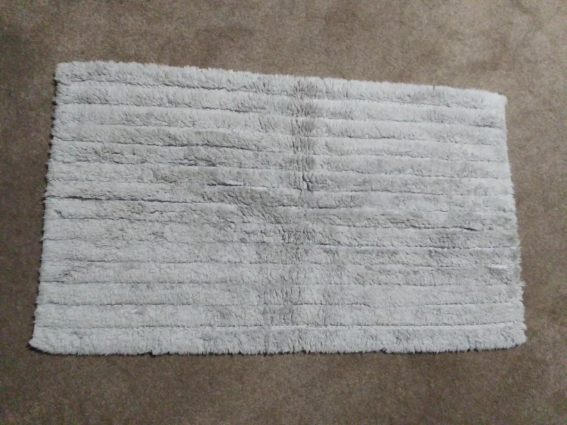 freecycle Grey Bath Rug #freecycle