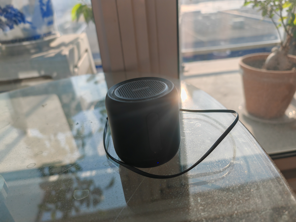 Anker mini Bluetooth speaker thumbnail