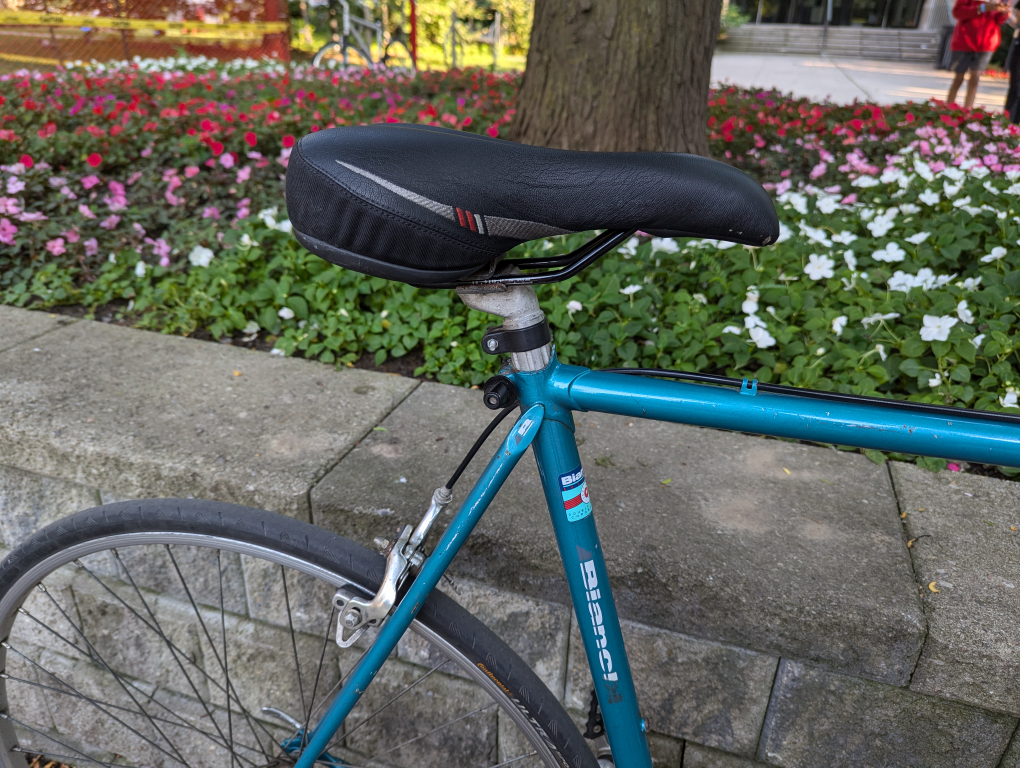 Bianchi Road Bike - Vintage Campione del Mondo 1986-87 Edition image indicator(7)