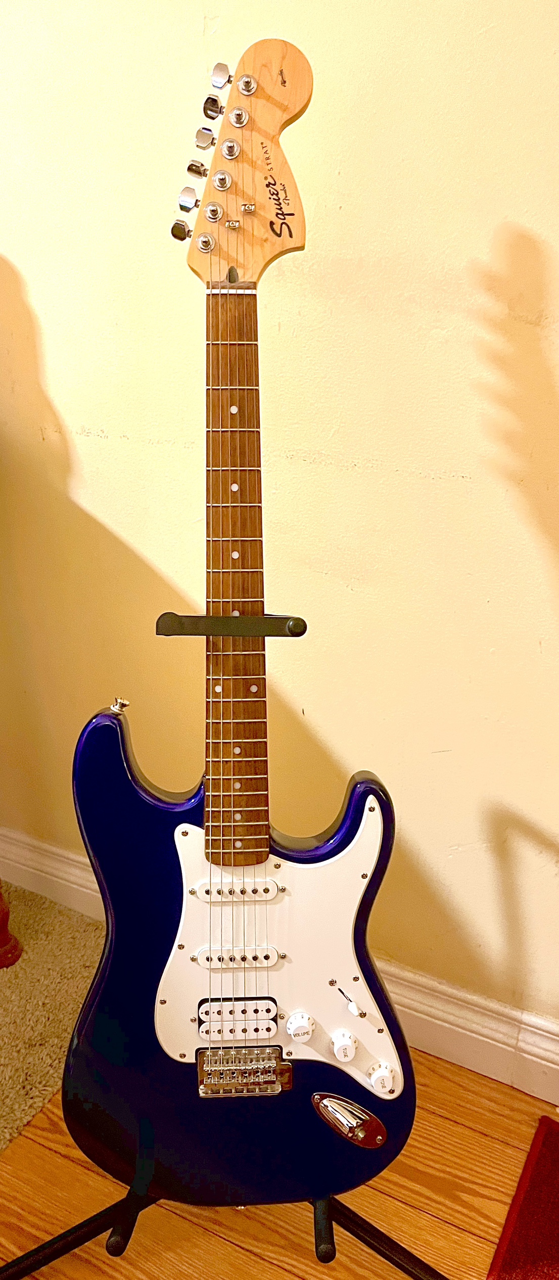 Fender Squire affinity stratocaster Electric Guitar -Blue thumbnail