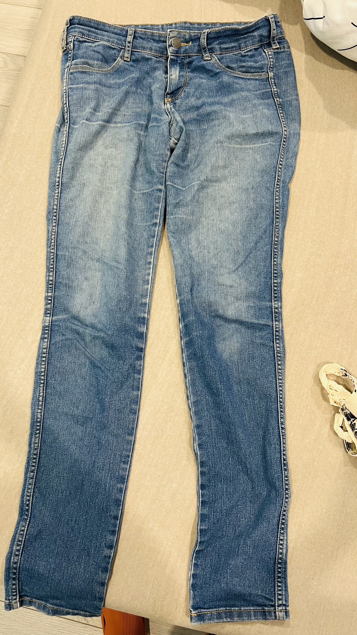 Skinny Low-Waist Jeans