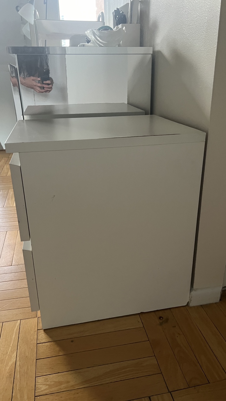 White Cabinet / Nightstand / Drawers / Dresser - photo 4