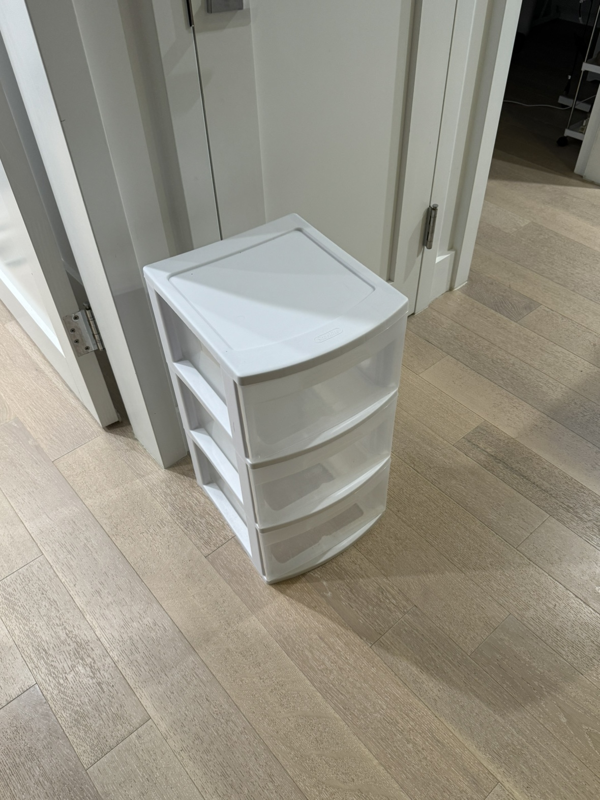 3 drawers cart (wheels can be attached) - photo 2