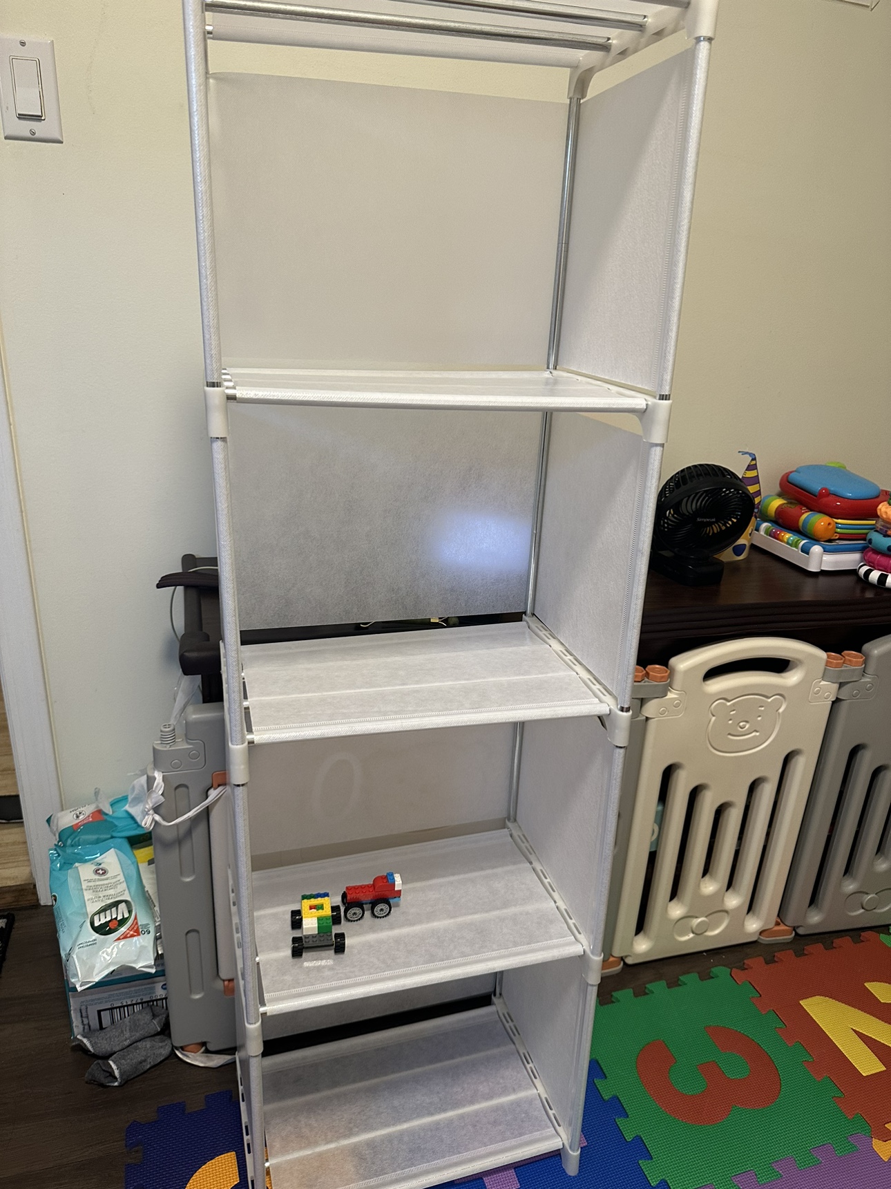 LIGHTWEIGHT STORAGE SHELF OR BOOK SHELF, NEW image indicator(2)