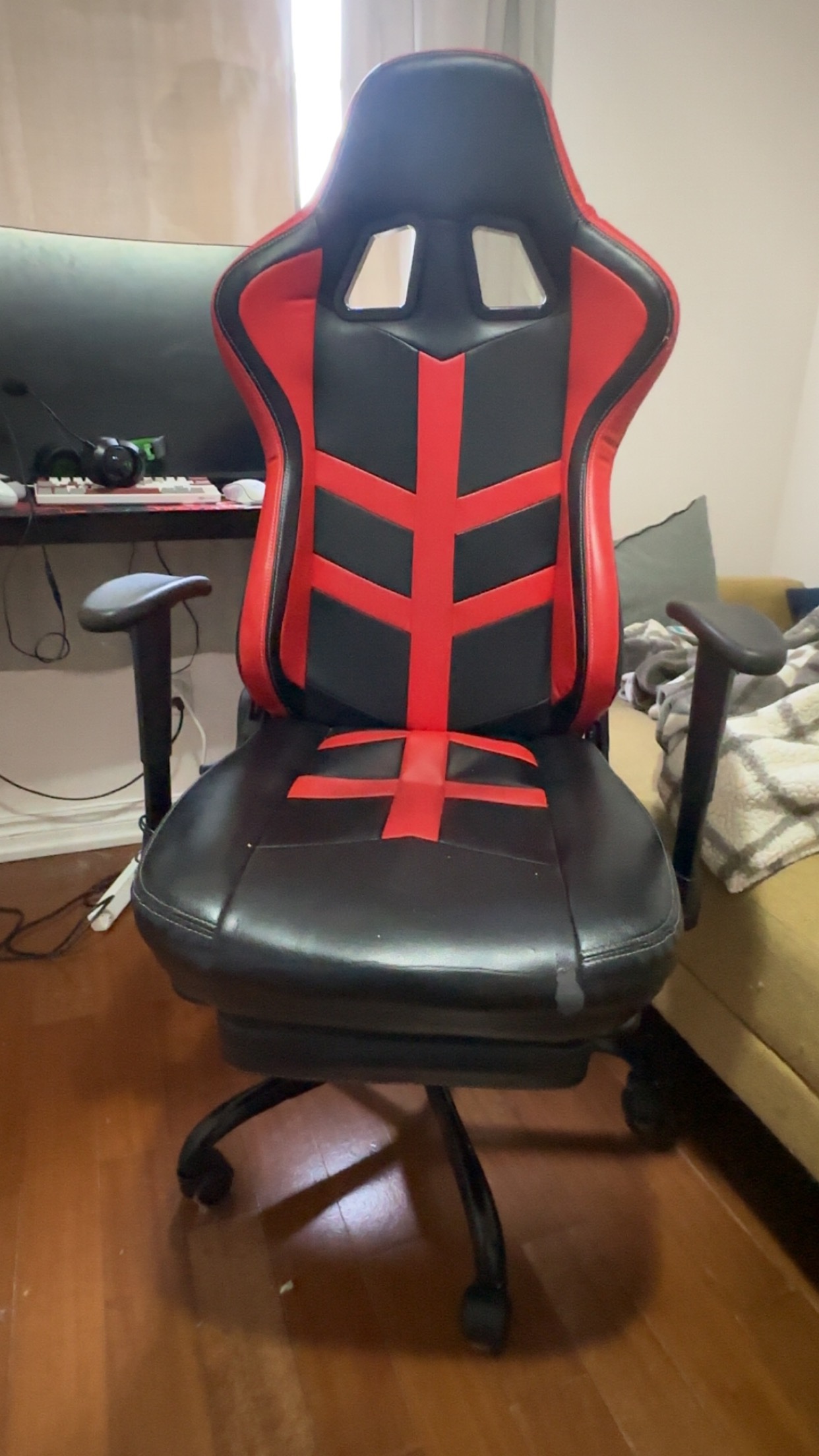 Red Gaming Chair - photo 3