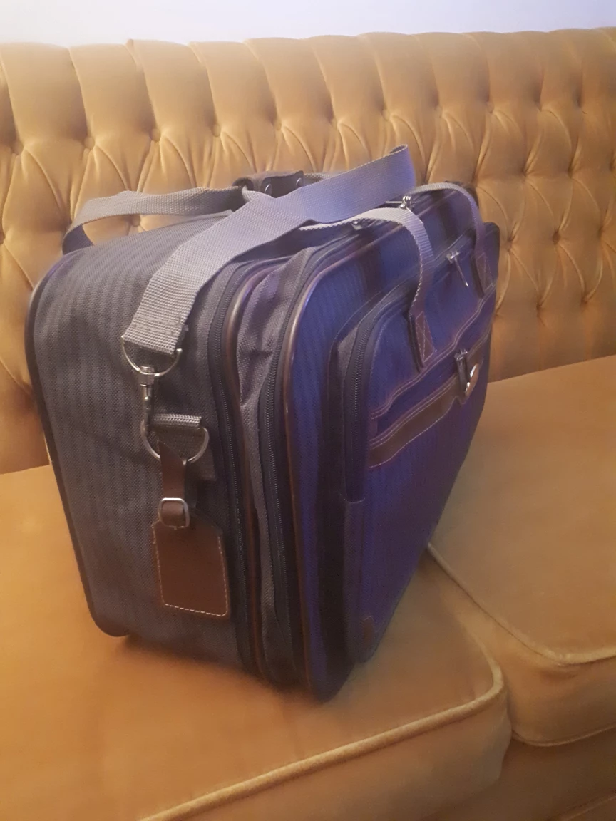 Ricardo Beverly Hills carry on bag image indicator(2)