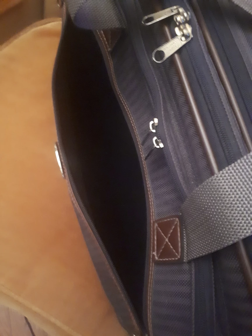 Ricardo Beverly Hills carry on bag image indicator(3)