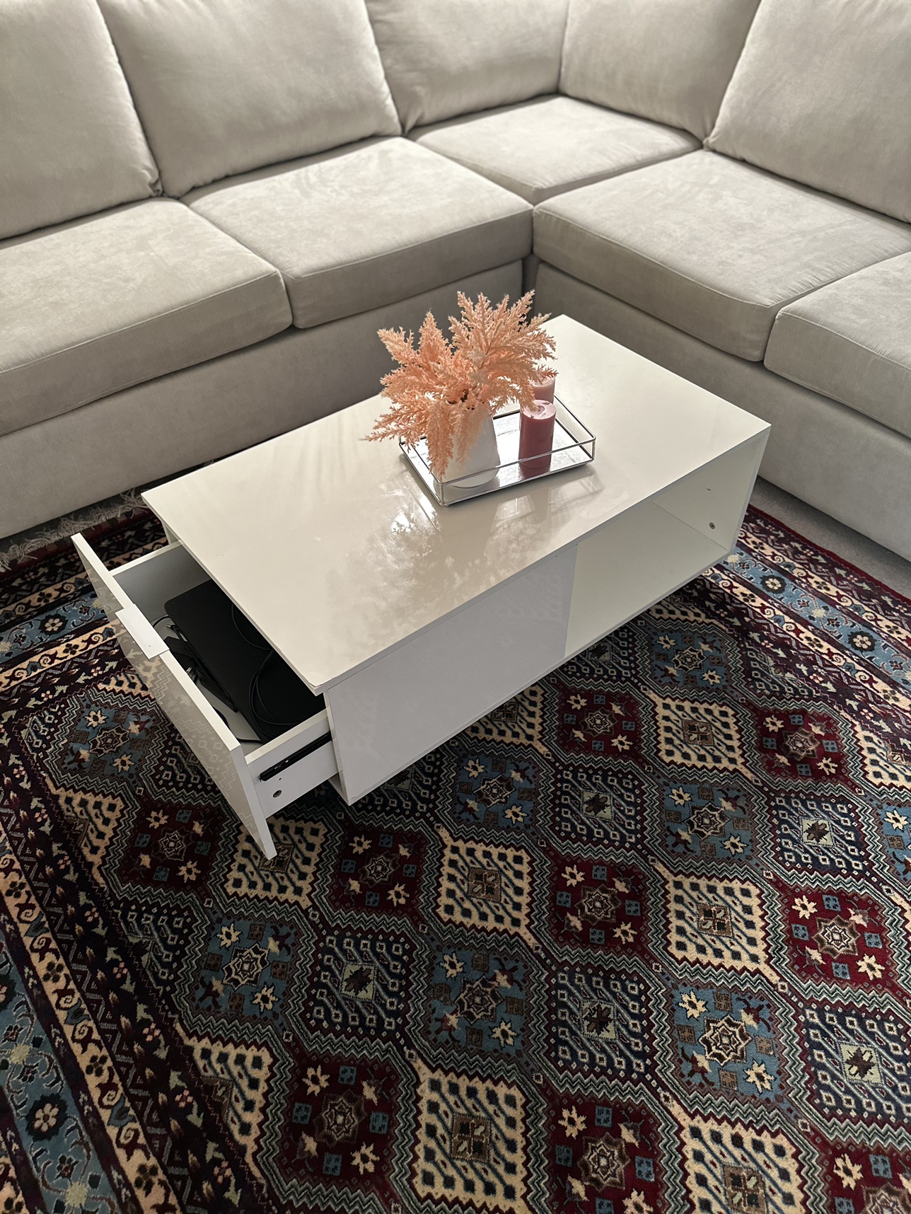 White glossy finish Coffee table - photo 2
