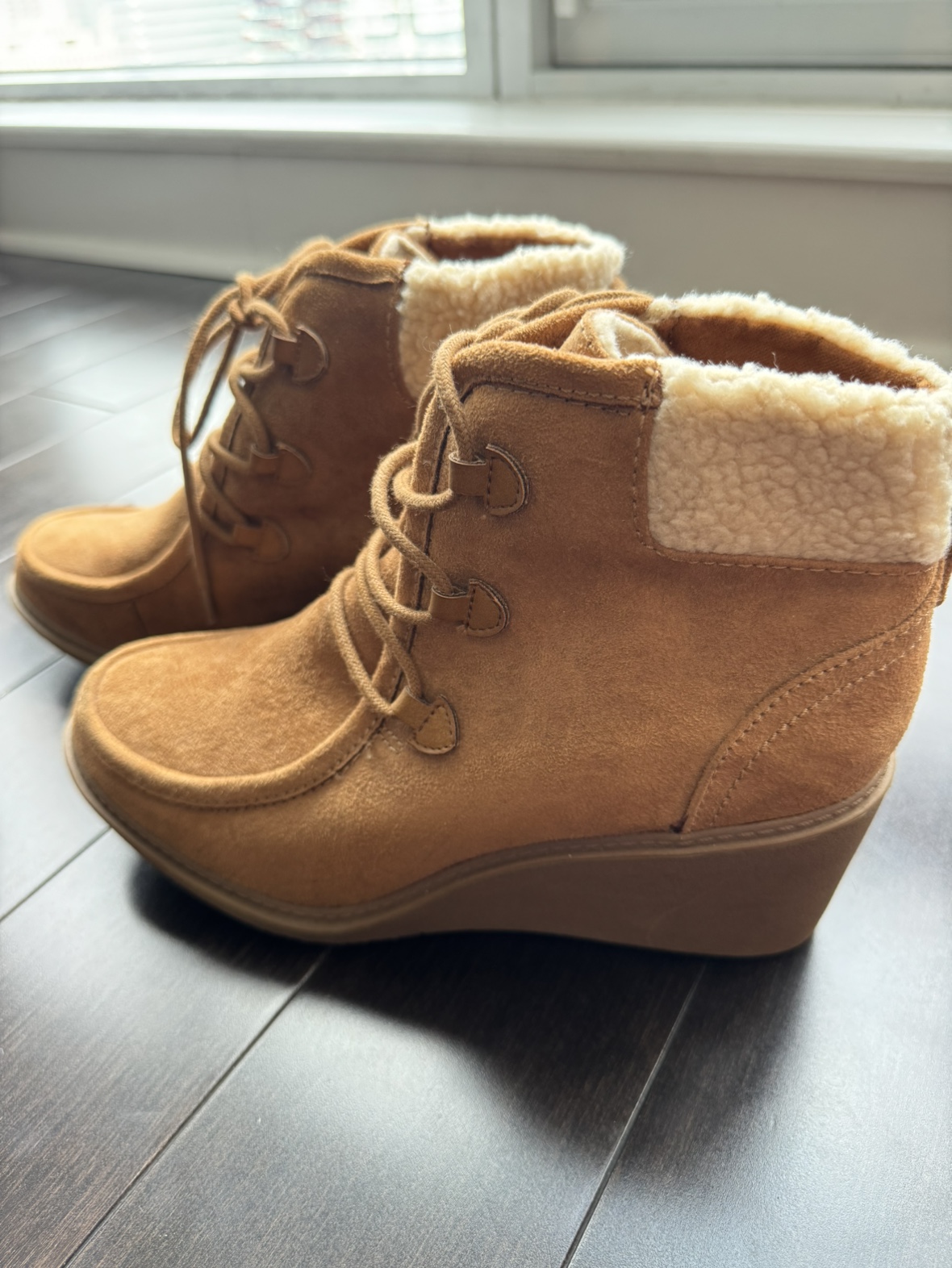 Tan Ankle Boots thumbnail