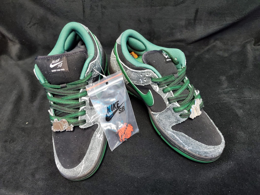 Nike SB Dunk Low "There Skateboards" image indicator(4)