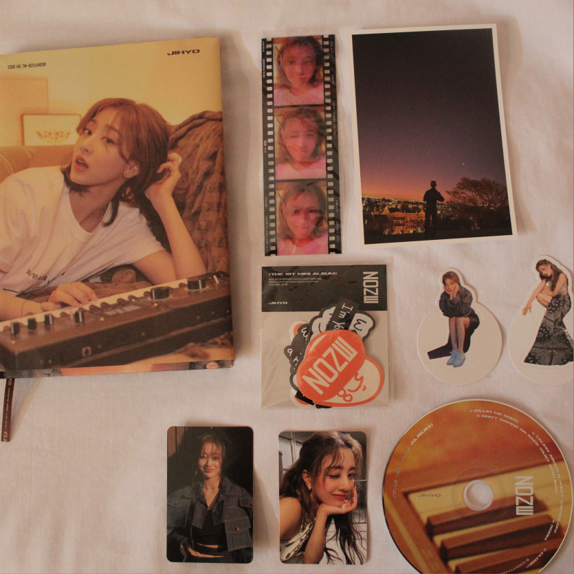 JIYHO TWICE ZONE KPOP ALBUM Version 0