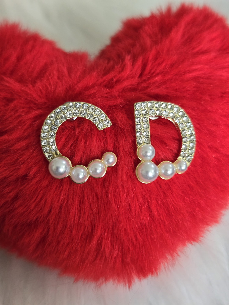 Gold CD Earrings with Pearls *new