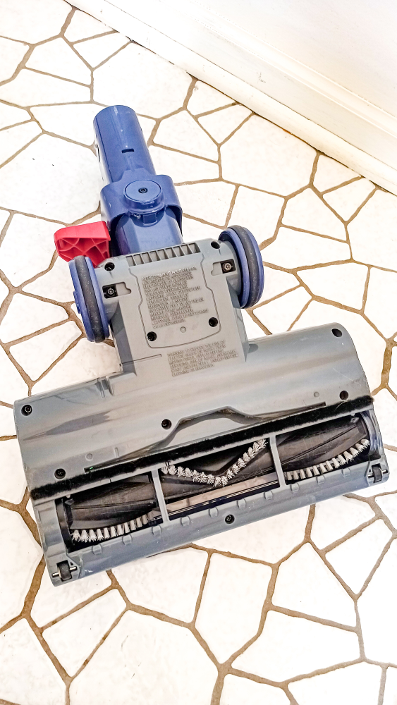 CLEANED and SANITIZED Shark Navigator Lift-Away Upright Vacuum - photo 5