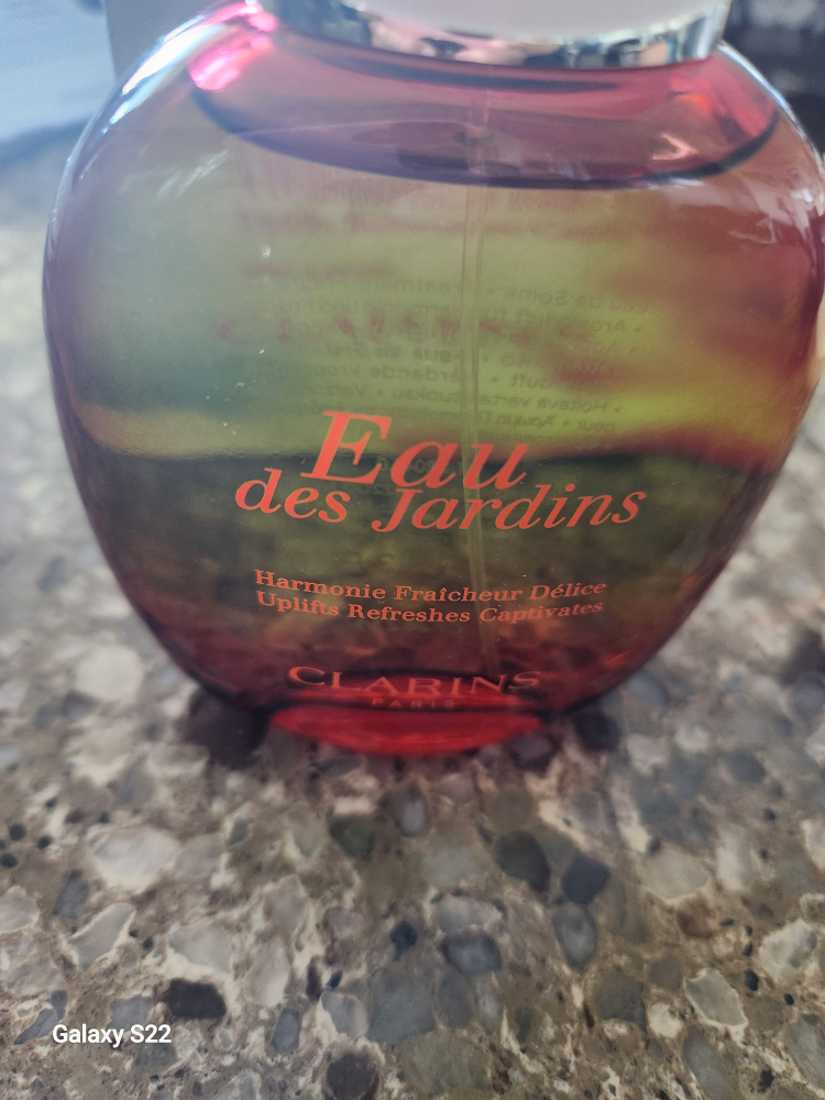 Clarins Eau des Jardins Treatment Fragrance image indicator(4)