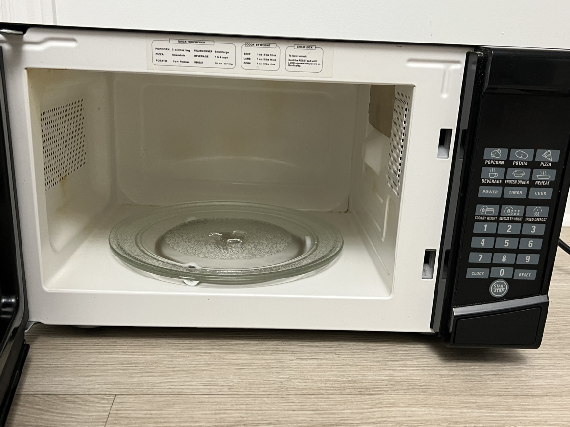 Microwave - photo 2