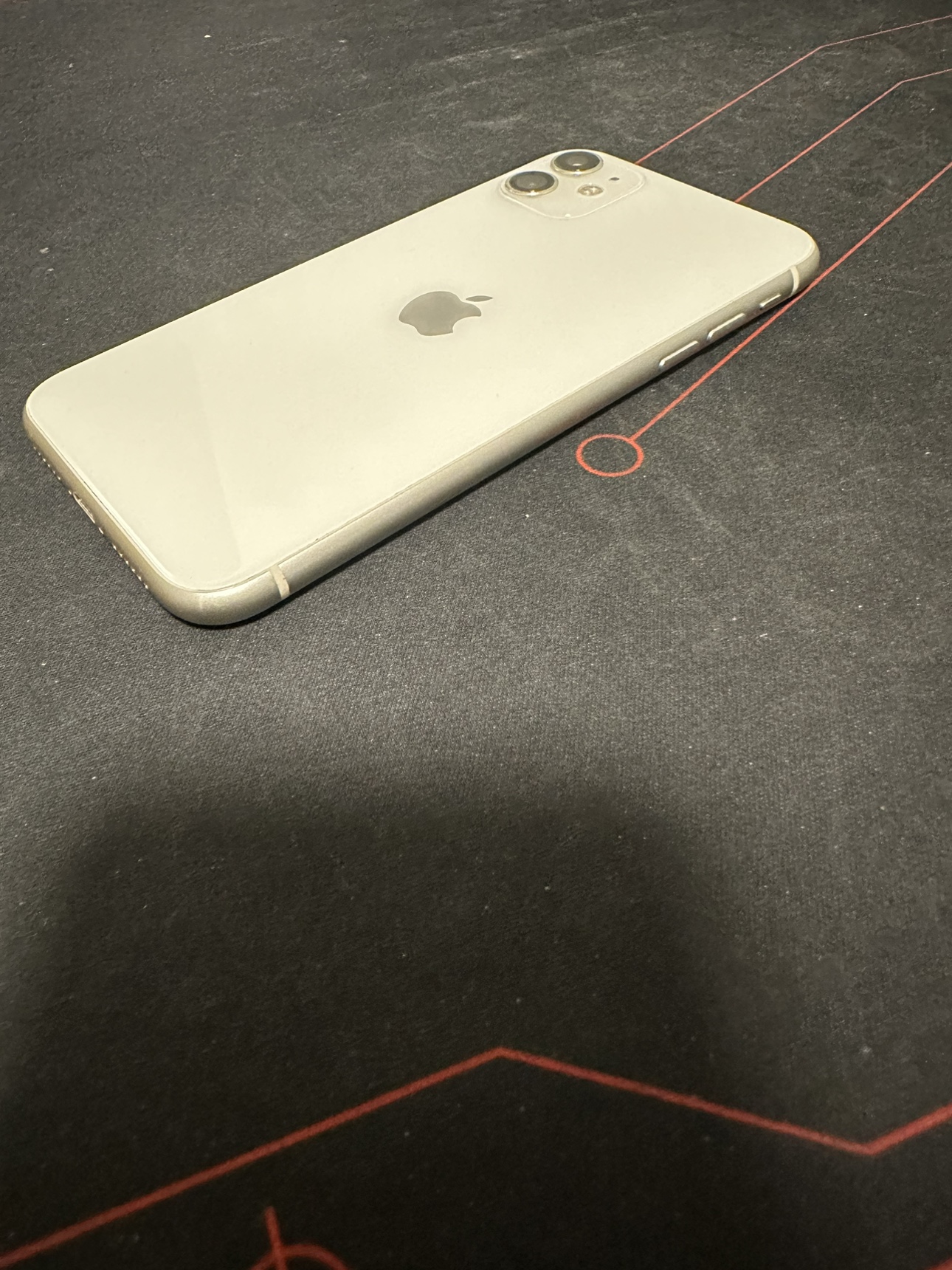iPhone 11 64GB - Great Condition - photo 4