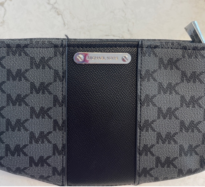 NWT Michael Kors Cambodia logo belt bag - photo 3