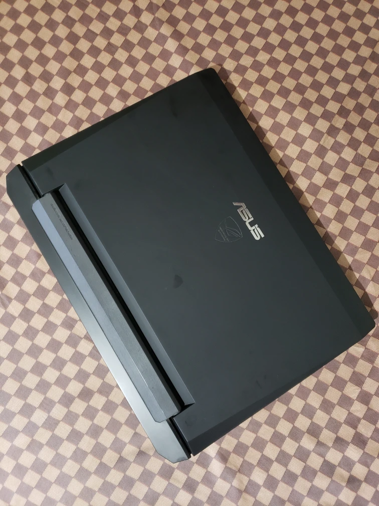 17" Core i7 Asus GAMING Laptop, 1TB SSD, 16GB RAM. - photo 2