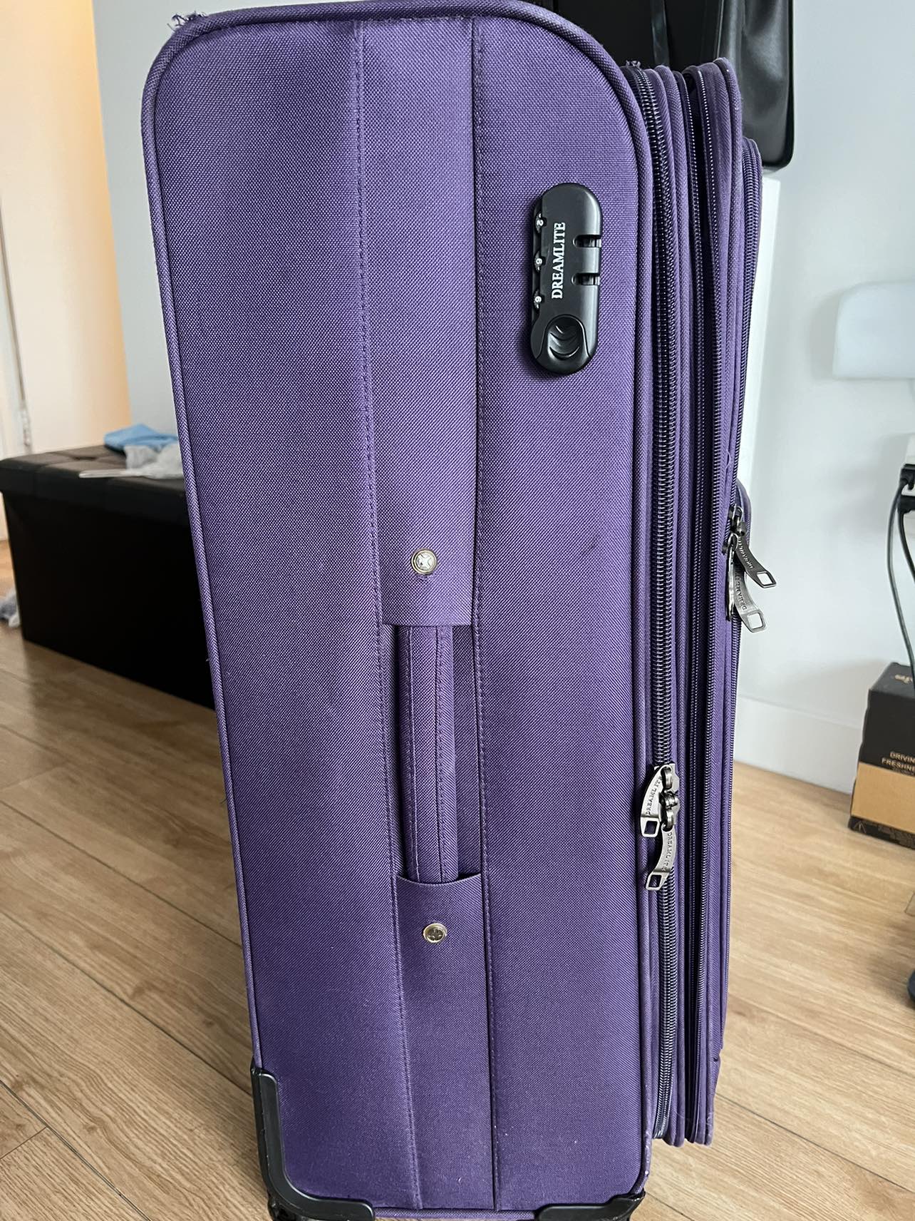 FREE Dreamlite Aeroplne Check in Luggage Bag - photo 2