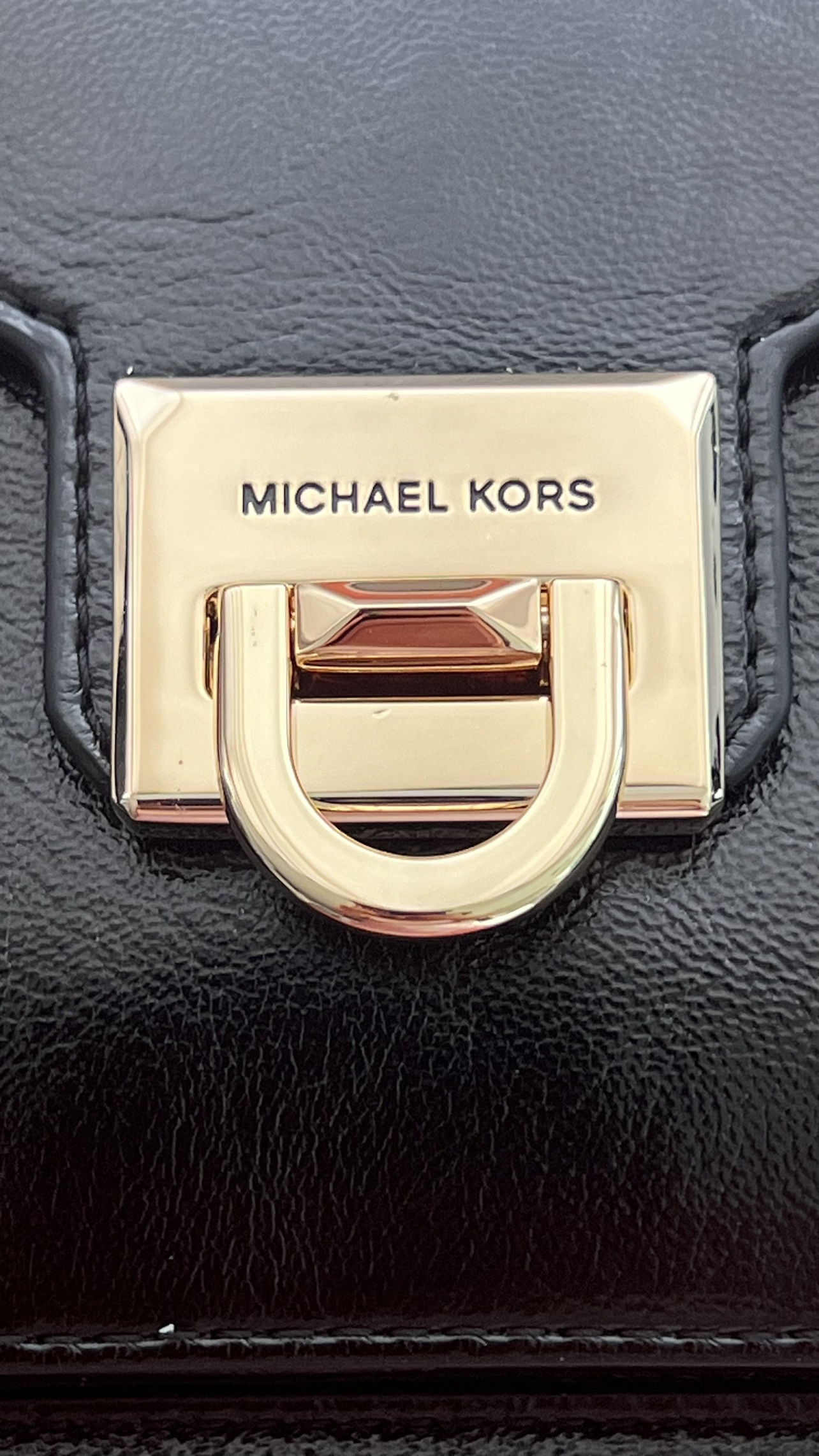 Michael Kors Manhattan Medium Patent Satchel image indicator(3)