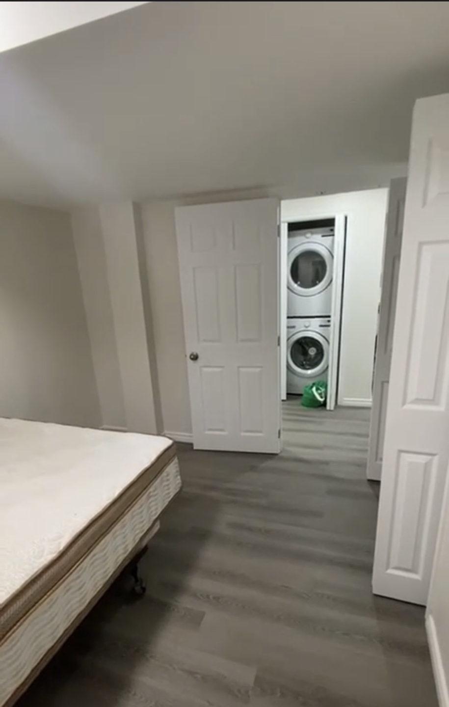 Room available for rent