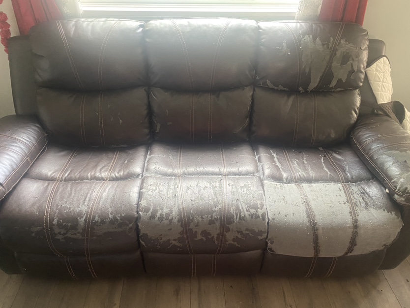 Reclining sofa