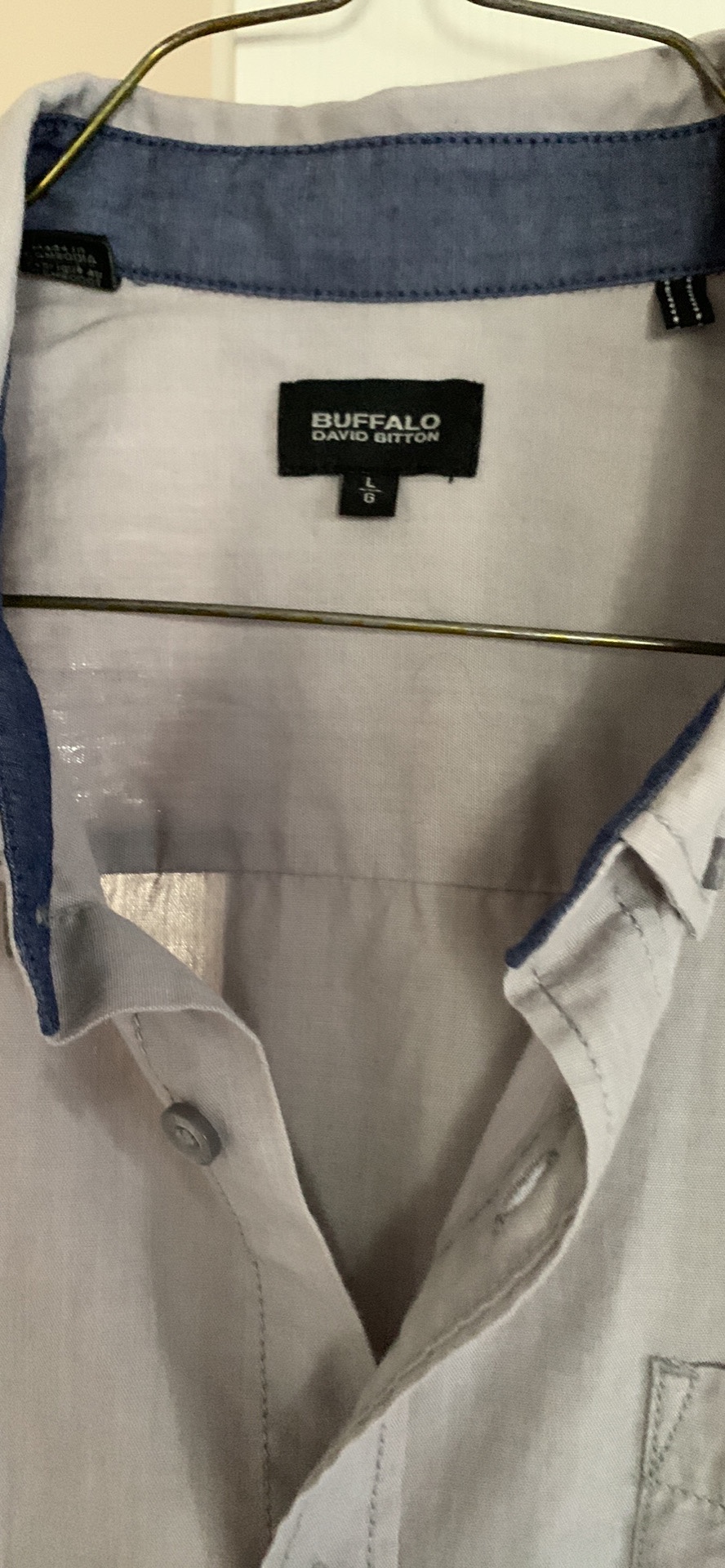 Men’s size Large 3 shirts image indicator(2)