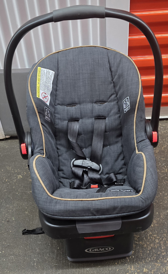 Graco Infant Car Seat thumbnail