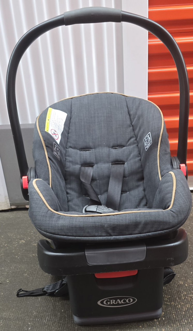 Graco Infant Car Seat - photo 2