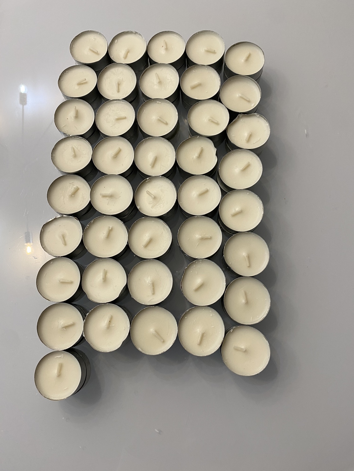 BRAND NEW 82pcs Tea Light Candles